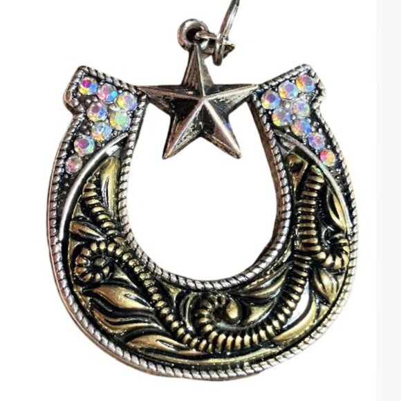 Handcrafted Leather Wrap Bracelet with Decorated Horseshoe Charm  Size 7 - Picture 4 of 10